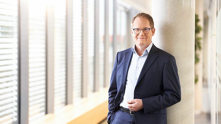 Le conseil de surveillance de SMA prolonge le mandat de Jürgen Reinert et le nomme président du comité de direction