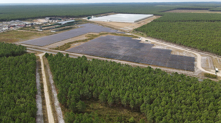 SMA et VALOREM s’associent sur 5 projets de grandes centrales photovoltaïques