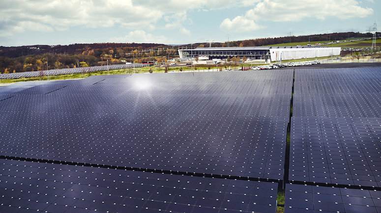 SMA et ses partenaires de projet utilisent l’intelligence artificielle pour créer des systèmes photovoltaïques et de stockage encore plus fiables et efficaces